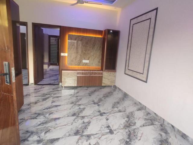 6 BHK Independent House in Sector 61 for resale Sahibzada Ajit Singh Nagar. The reference number is 17202805