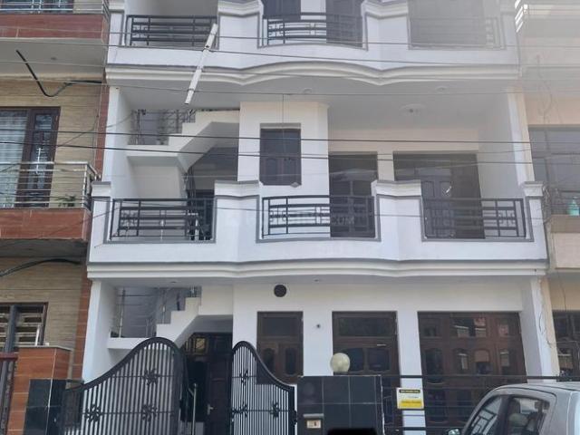 6 BHK Independent House in Sector 68 for resale Sahibzada Ajit Singh Nagar. The reference number is 17795443