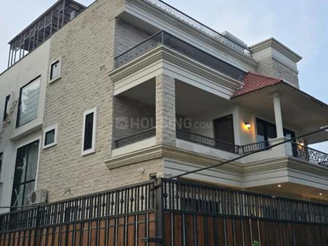6 BHK Independent House in Sector 70 for resale Mohali. The reference number is 20883841