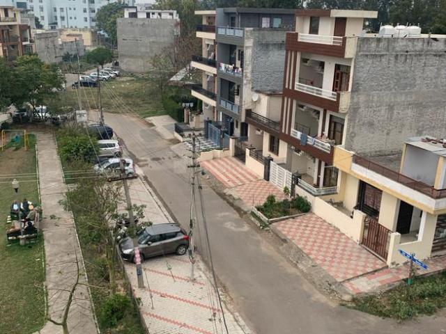 6 BHK Independent House in Sector 77 for resale Sahibzada Ajit Singh Nagar. The reference number is 16747329