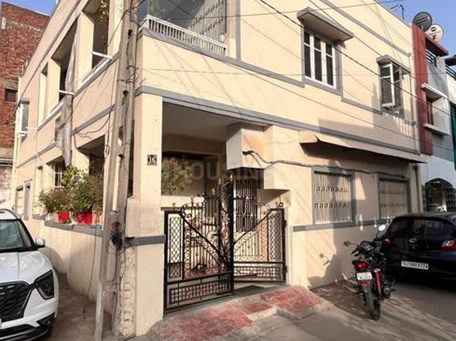 6 BHK Independent House in South Bopal for resale Ahmedabad. The reference number is 20161463