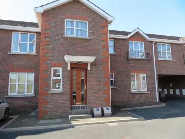 6 Brae Mews