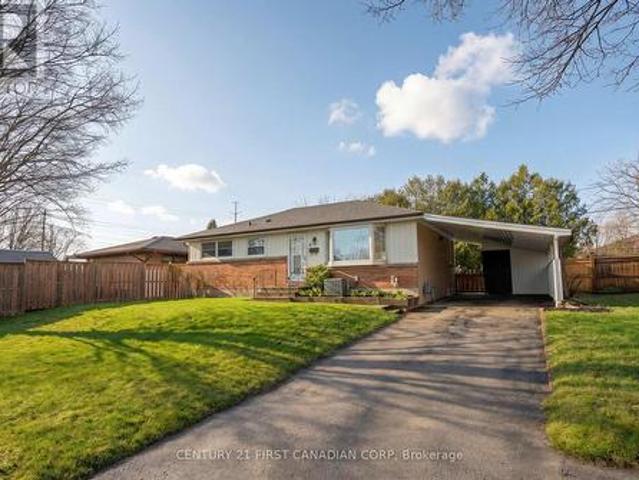 6 Breton Park Crescent, London East O, ON, N5W 1N1 house for sale | Listing ID X13010 | Royal LePage