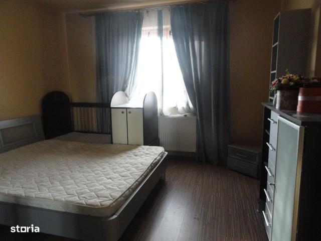 6 camere, casa de vanzare Arad judet, Santana 8842 •