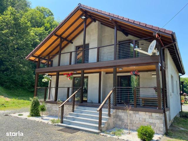6 camere, casa de vanzare Hunedoara judet, Cabesti 3981 •