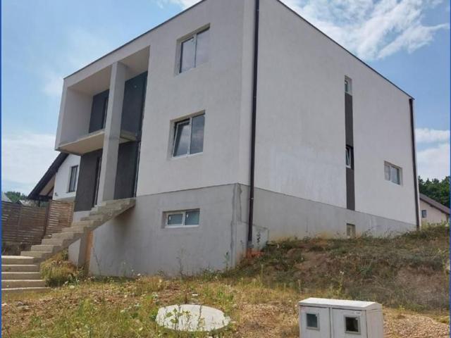 6 camere, casa de vanzare Sibiu judet, Selimbar 8444 •