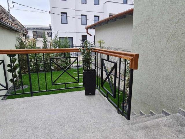 6 camere, casa de vanzare Sibiu judet, Turnisor 8943 •