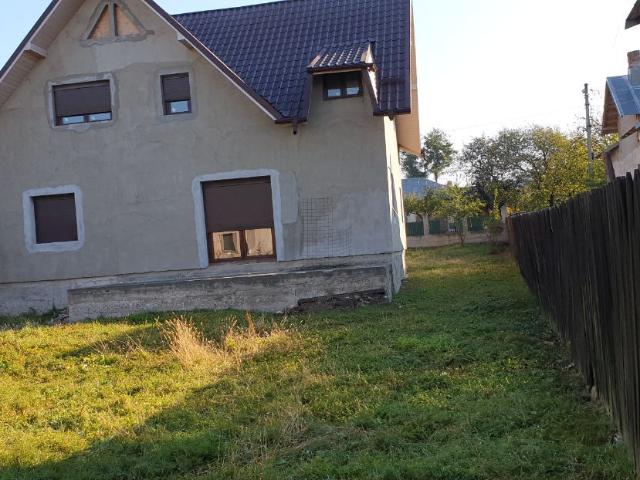 6 camere, casa de vanzare Prahova judet, Lipanesti 8878 •