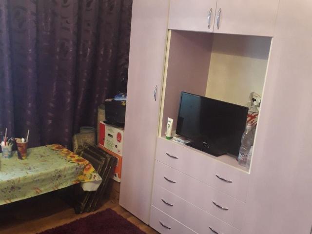 6 camere, casa de vanzare Valcea judet, Strada Balciului 7850 •