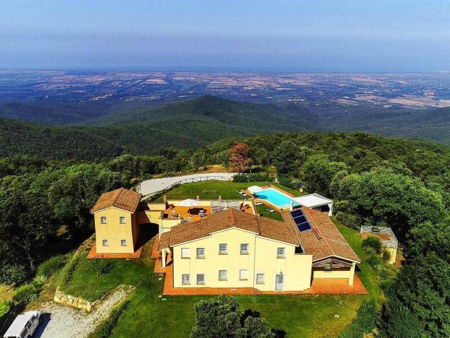 6 Camere da Letto Villa Toscana In Vendita A9591mr15. 352m² Montecatini Val di Cecina