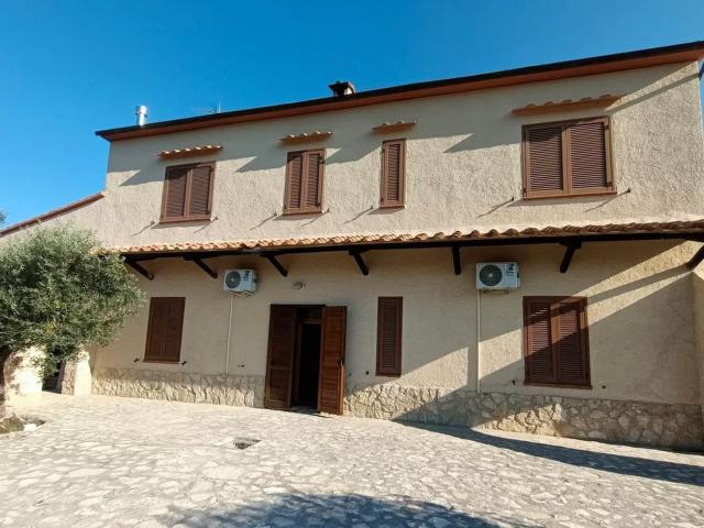 6 camere da letto Casa colonica Toscana In vendita A. 316m² Roccastrada