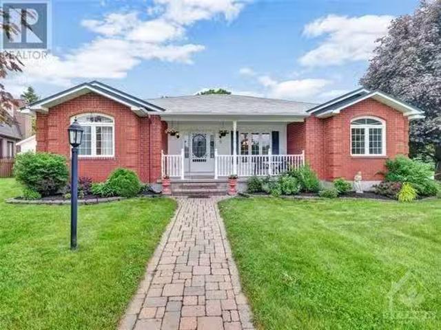6 Carbery Drive, Stittsville, ON, K2S 1E3 house for sale Li.