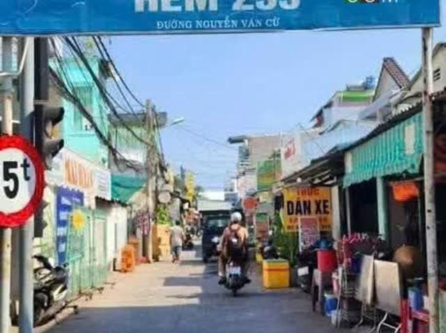 6 Chủ gửi: Cho thuê nhà 6 triệu mặt tiền hẻm 233