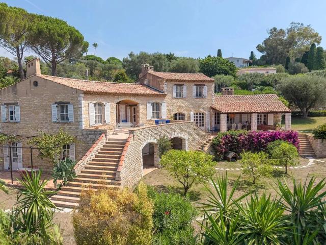 6 chambres Maison Alpes Maritimes À vendre MZiCP1037