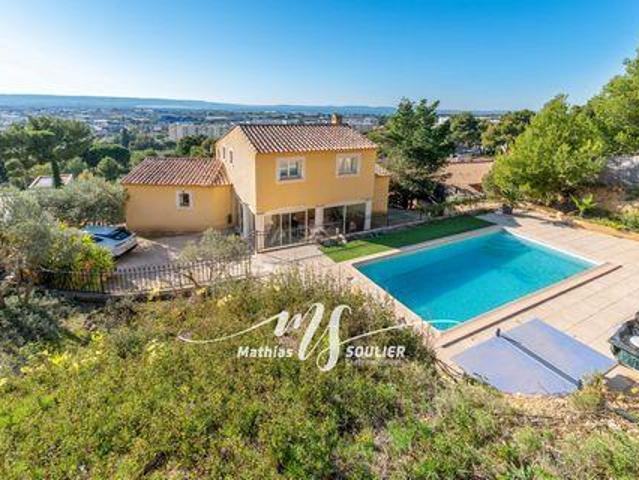 6 chambres, Vitrolles Provence Alpes Côte d'Azur 13127 84542547