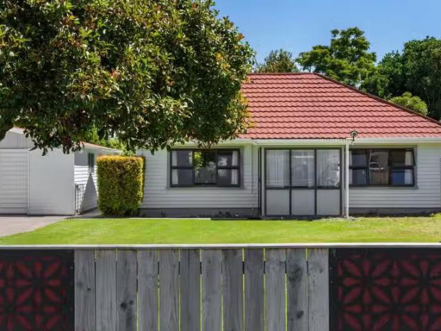 6 Charles Street, Riverdale, Gisborne