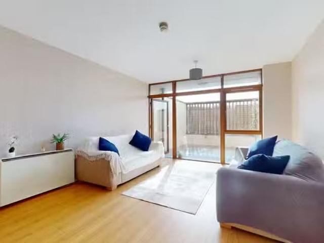 6 Corofin House, Clare Village, Ayrfield, Dublin 13, D17HY74 i.