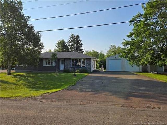 6 Dundas, Saint Antoine, NB, E4V 1N8 house for sale | Listing ID NB143318 | Royal LePage