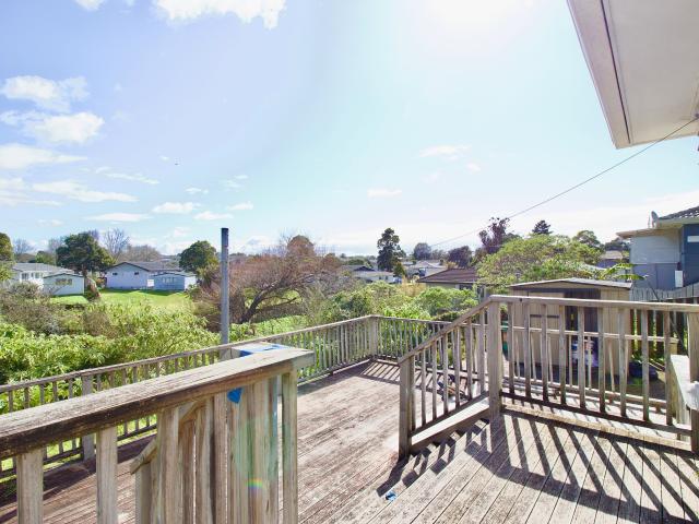 6 Daphne Road, Papatoetoe