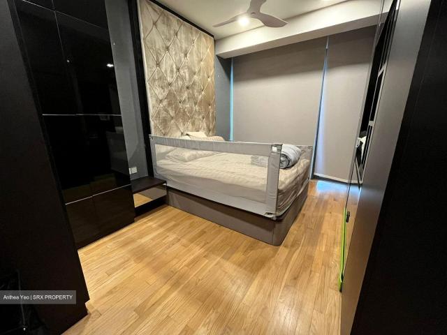 6 Derbyshire D11, Condominium