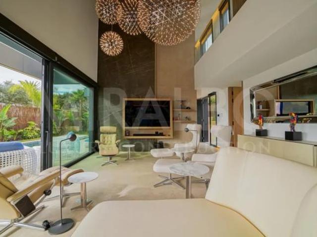6 Dormitorio Casa Calpe Spanien 86710178