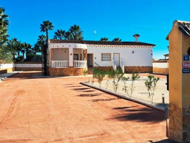 6 Dormitorio Casa Catral Spanien 100678998