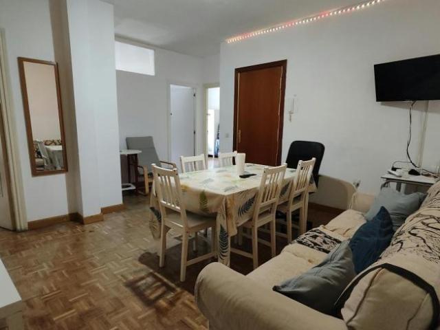 6 Dormitorio Apartamentos Madrid Madrid 102400007