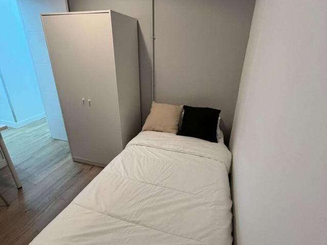 6 Dormitorio Shared Living/Roommate Madrid Madrid 82375689