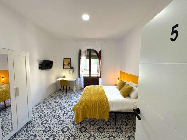 6 Dormitorio Shared Living/Roommate Granada Granada 94796499