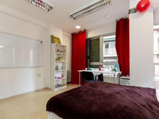 6 Dormitorio Shared Living/Roommate Granada Granada 101530192