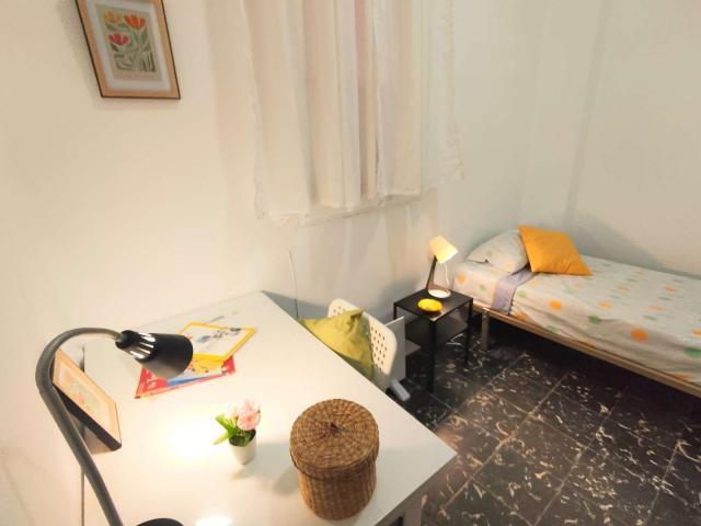 6 Dormitorio Shared Living/Roommate Valencia Valencia 83530384