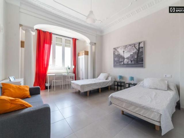 6 Dormitorio Shared Living/Roommate Valencia Valencia 97679171