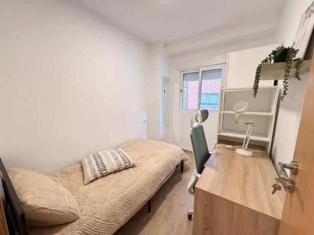 6 Dormitorio Shared Living/Roommate Valencia Valencia 98334302