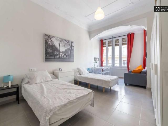 6 Dormitorio Shared Living/Roommate Valencia Valencia 98603940