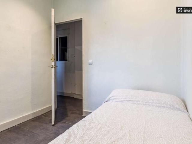 6 Dormitorio Shared Living/Roommate Valencia Valencia 91326758
