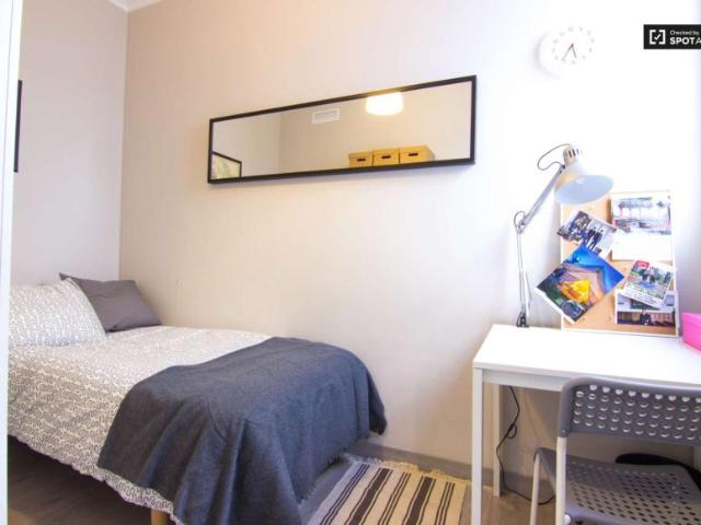 6 Dormitorio Shared Living/Roommate Valencia Valencia 91327139