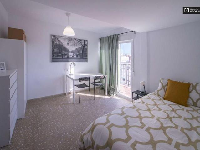 6 Dormitorio Shared Living/Roommate Valencia Valencia 91327696