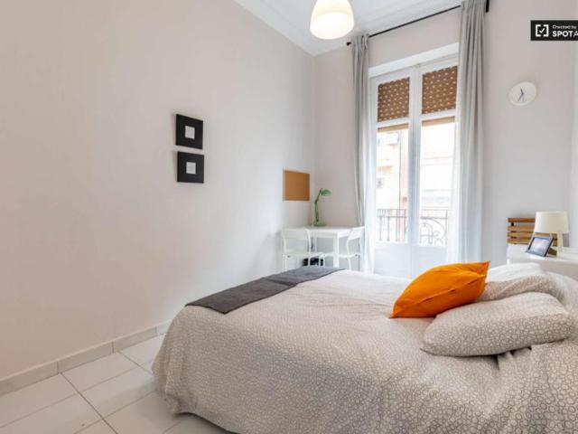 6 Dormitorio Shared Living/Roommate Valencia Valencia 91327830