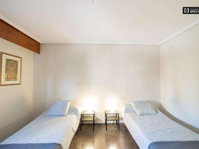 6 Dormitorio Shared Living/Roommate Valencia Valencia 91328349