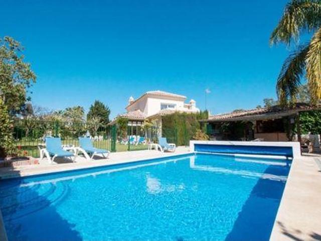 6 Dormitorio Villa Estepona Andalucía 98684811