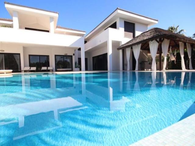 6 Dormitorio Villa Málaga Andalusia LS98320326