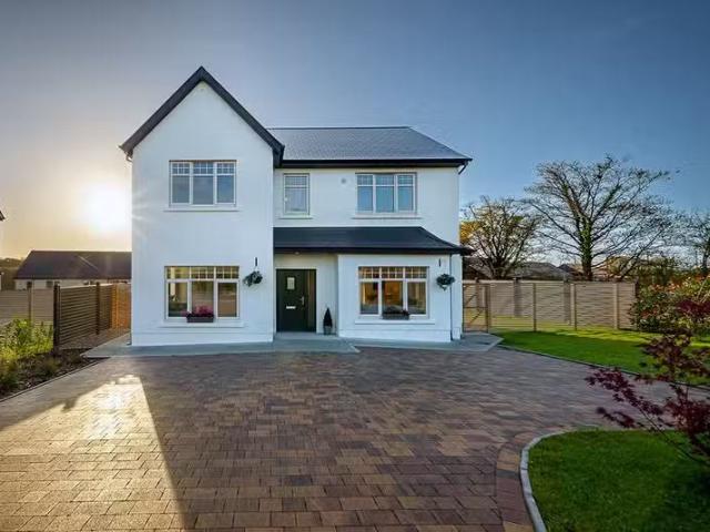 6 Errina Locke, Oireanach, Church Road, Clonlara, Clare