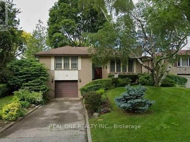 6 Fairhill Crescent, Toronto, ON, M3A 1N6 house for lease | Listing ID C13670 | Royal LePage