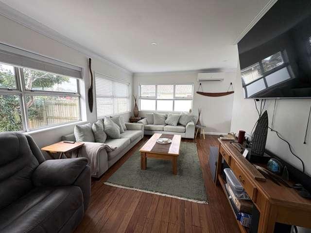 6 George Street, Mangere East, Manukau City