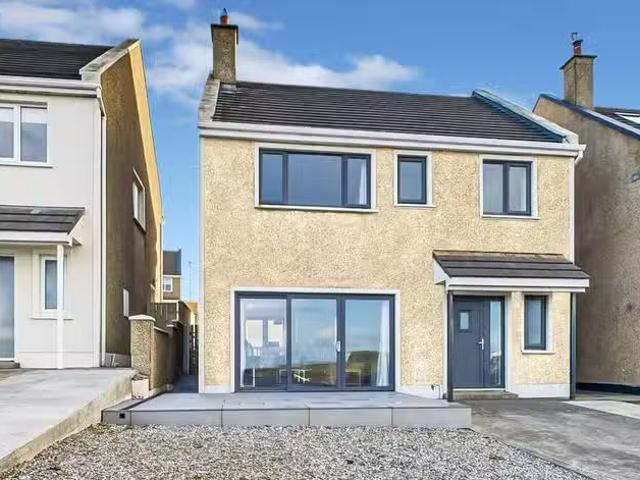 6 George's Head, Golf Links Road, Kilkee, Co. Clare, V15 FD79