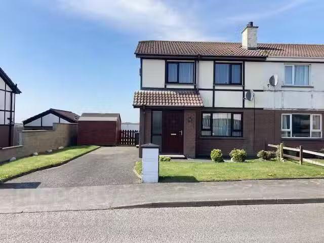 6 Grange Manor