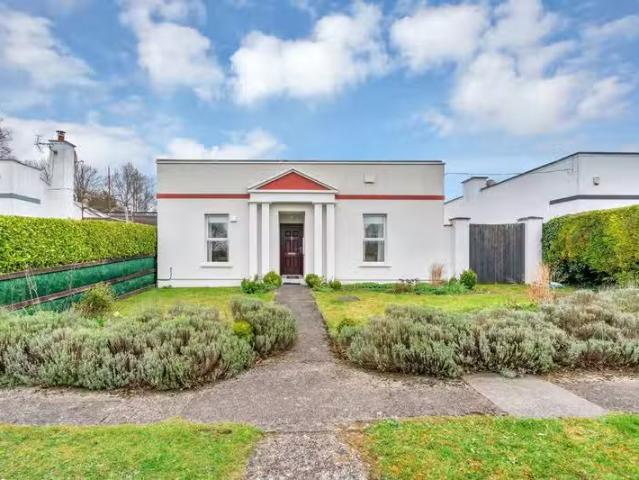 6 Graysland, Athy, Co. Kildare, R14EY94 is for sale