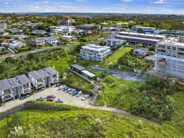 6 Huka Road, Birkenhead, North Shore City