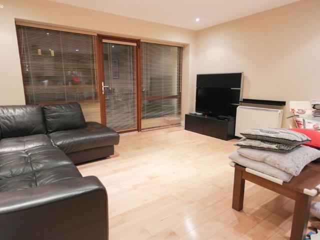 6 Hunters Hall, Hunters Place, Hunters Wood, Dublin 2, Ballycullen, Dublin 24