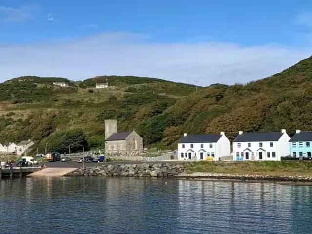 6 Harbour View Cottages